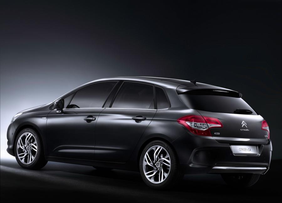  Citroen C4 2010 года  (фото 35 из 147)